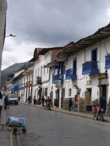 Homes and storefronts in downtown Cusco.